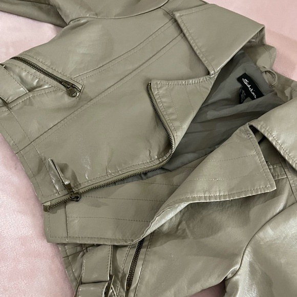 Cropped leather jacket - Picture 2 of 3